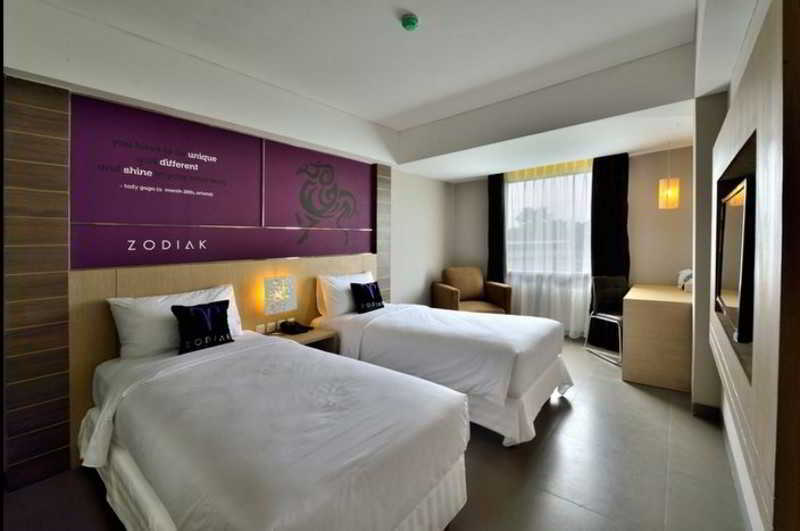 Kyriad Royal Seminyak Bali Exterior foto